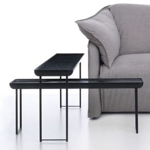 Cassina（カッシーナ）381 TOREI トレイ ローテーブルW1200xD220xH310 (BK)|カッシーナ・イクスシー  公式オンラインストア 家具・通販